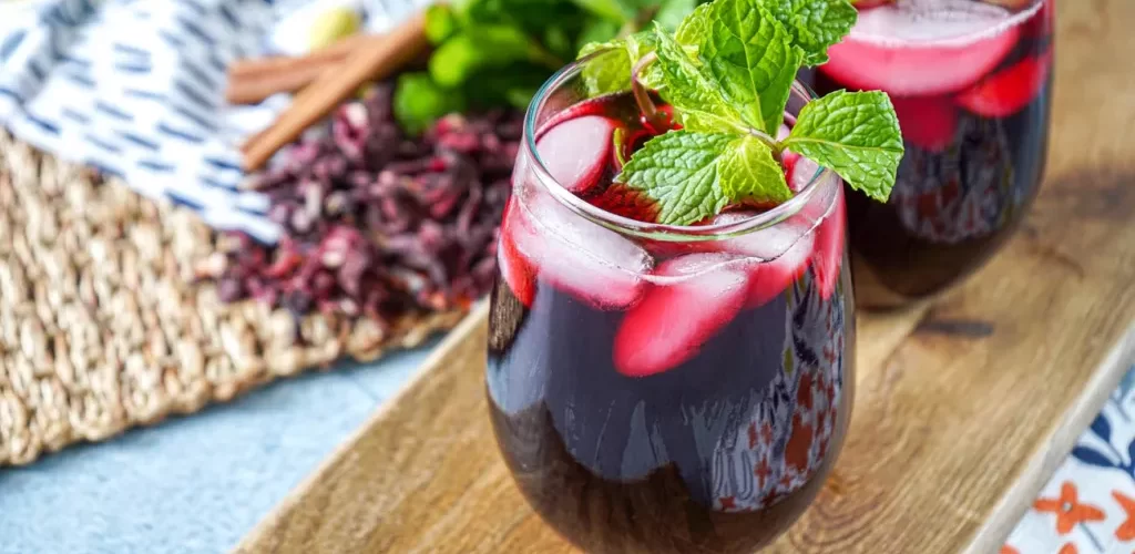 Le jus de bissap, une boisson traditionnelle africaine